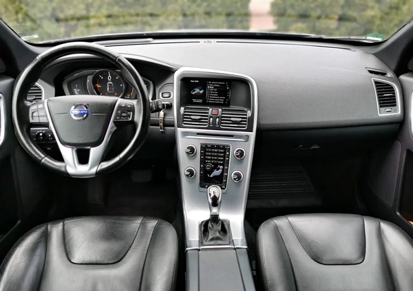 Volvo XC 60 cena 89800 przebieg: 103800, rok produkcji 2016 z Janowiec Wielkopolski małe 497